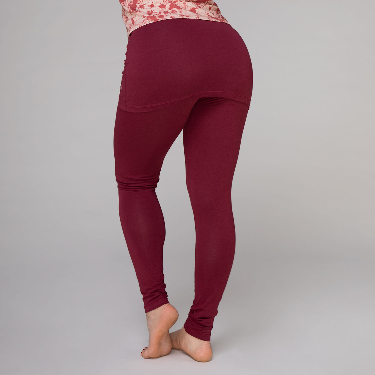 Yosh qizlar bilan jinsiy aloqa