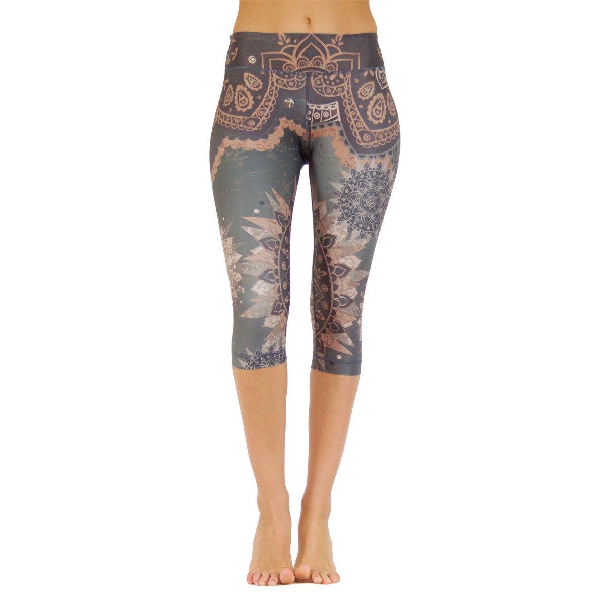 These $25 Yoga Pants on Amazon Have Over 6,800 5-Star Reviews